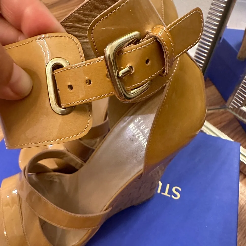 Stuart Weitzman Patent Wedge Sandals - Picture 7 of 7